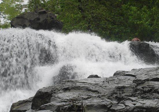 Chinchoti Waterfalls