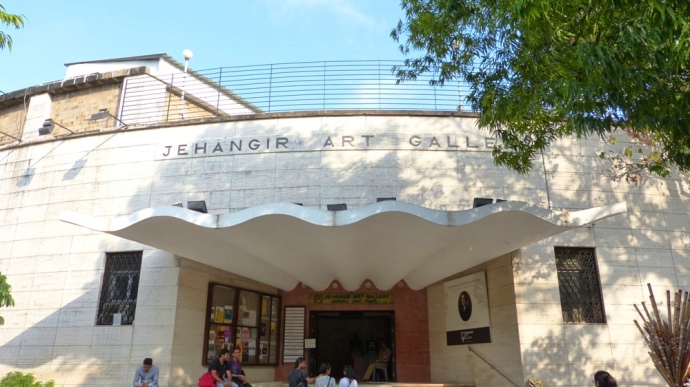 Jehangir Art Gallery Kala Ghoda Mumbai